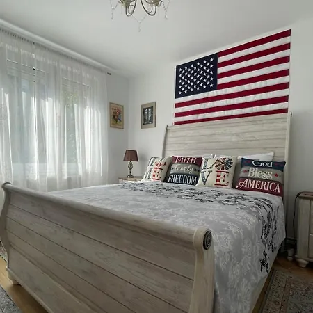 2_traveler's Retreat *